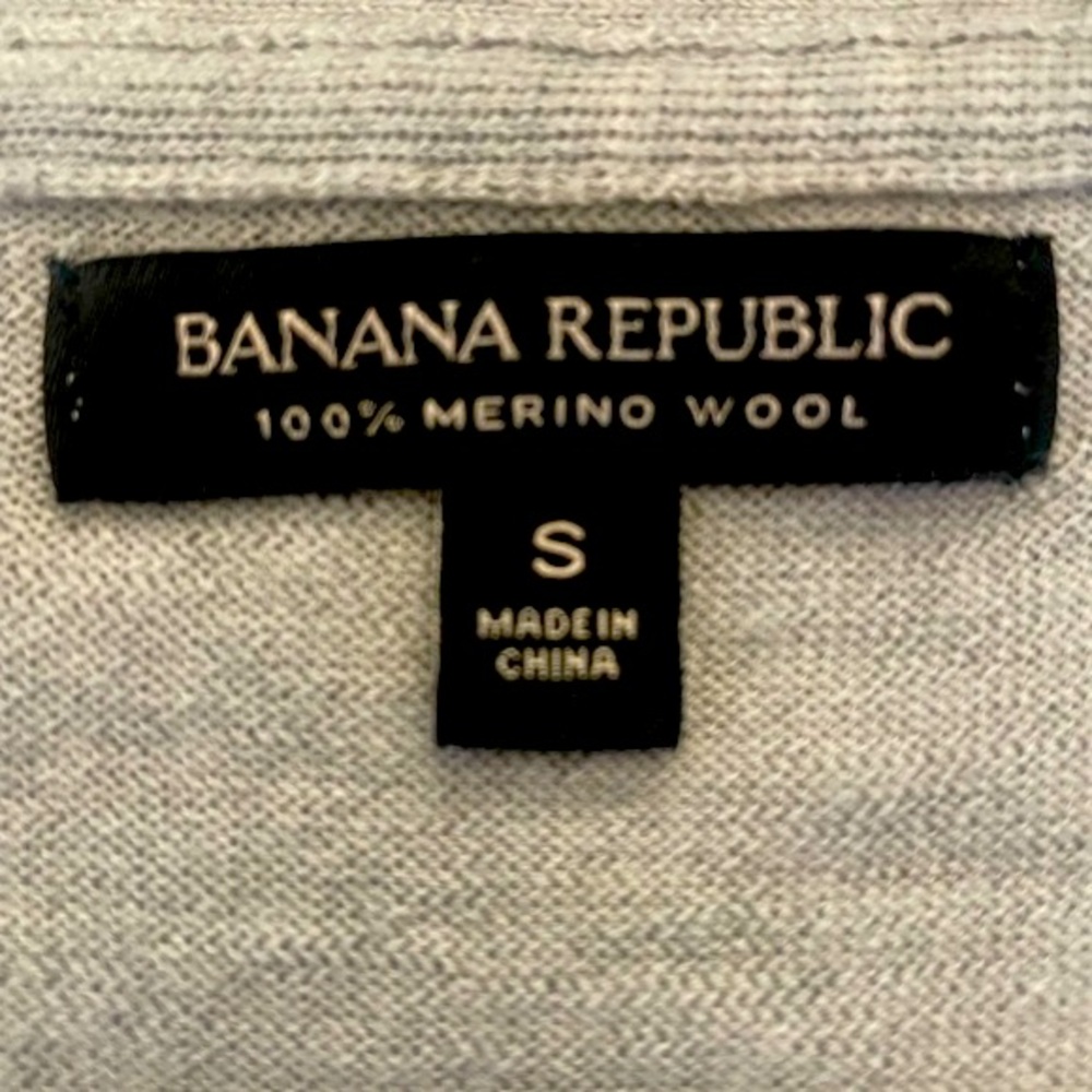 Grey wool V-Neck sweater